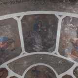 Anche il soffitto con volta a botte � decorato. Qui sono presenti la Madonna del Pozzo di Capurso, la Madonna di Sovereto...